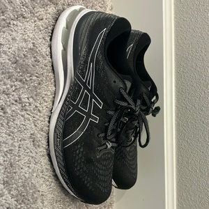 Asics Gel-Kayano 28 8.5 size